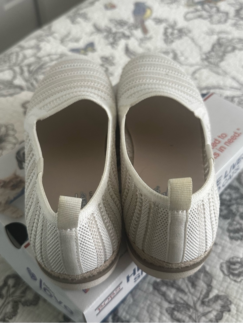 Sketchers Bob’s Comfort Knit Slip-On Flats in Off-White - Picture 5 of 8